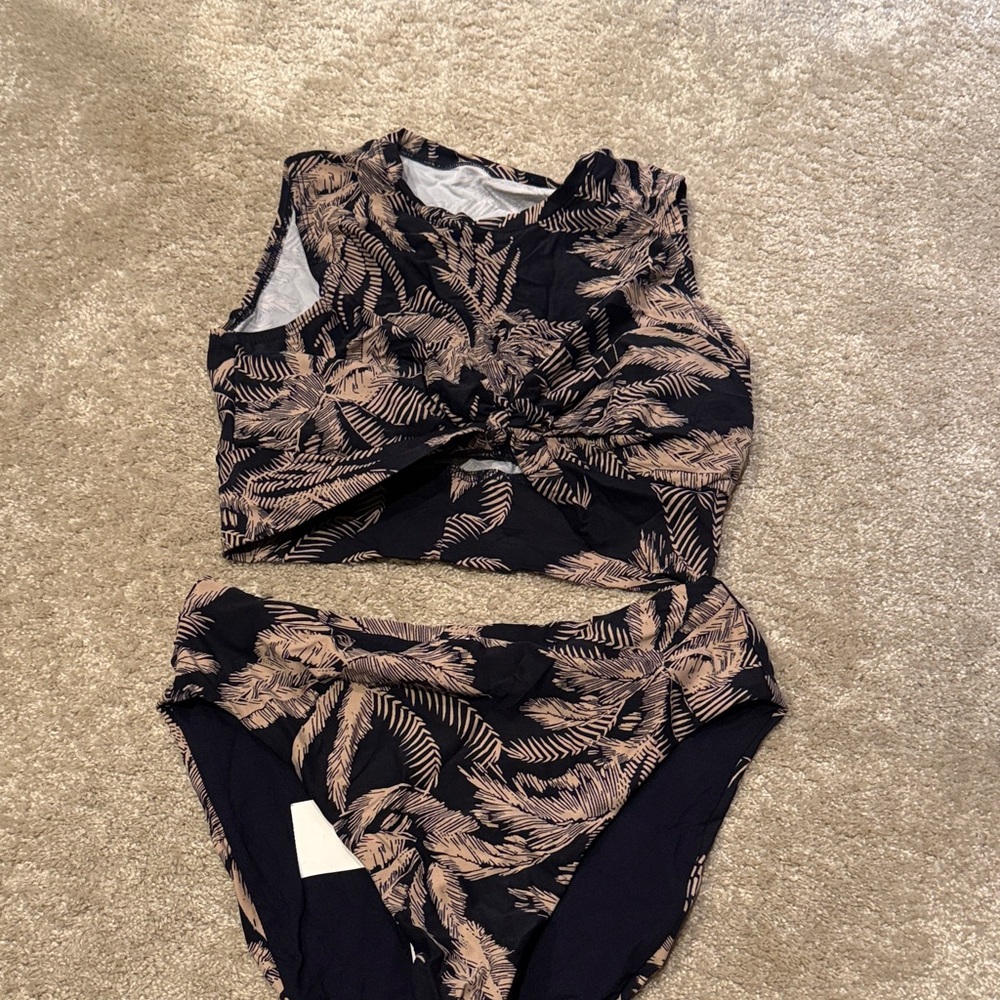 Robin Piccone Leaf Print Two-Piece Swimsuit size medium